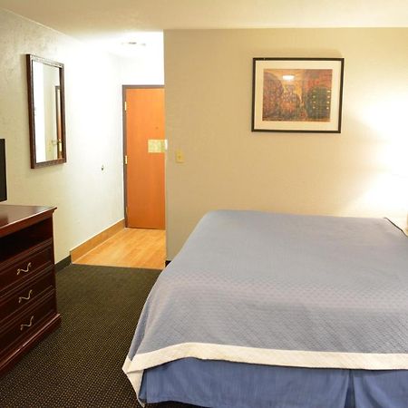 Days Inn By Wyndham West Des Moines Εξωτερικό φωτογραφία