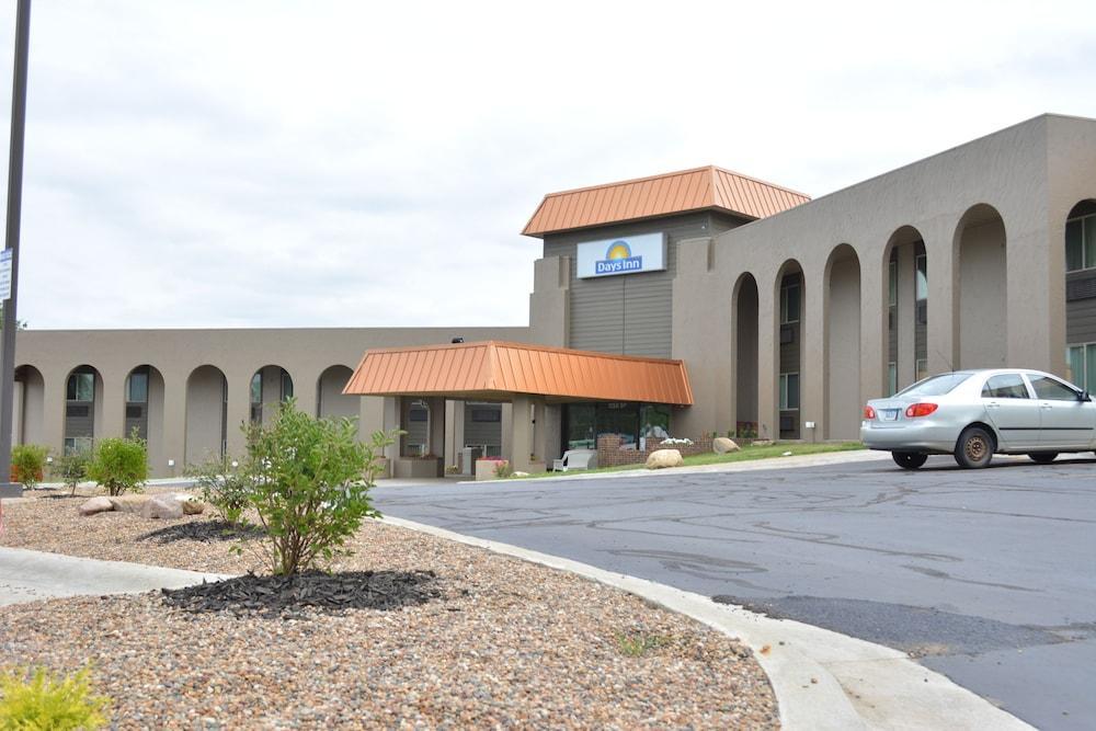 Days Inn By Wyndham West Des Moines Εξωτερικό φωτογραφία
