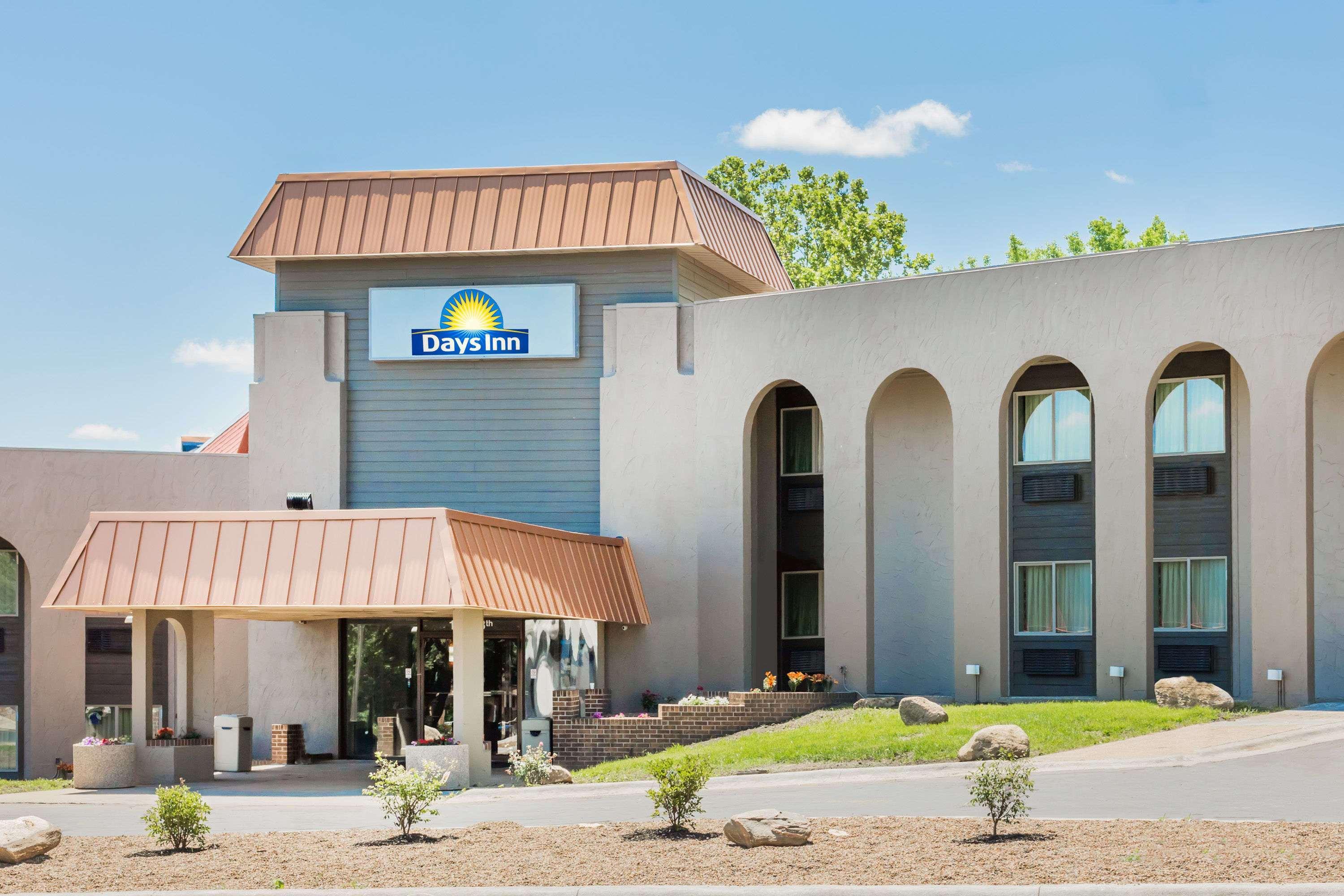 Days Inn By Wyndham West Des Moines Εξωτερικό φωτογραφία