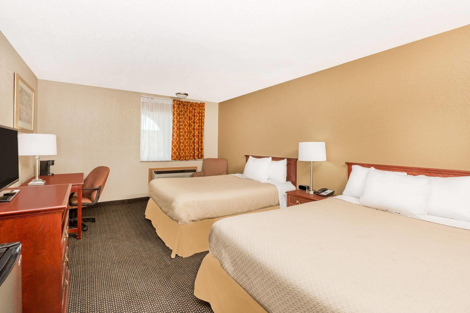 Days Inn By Wyndham West Des Moines Εξωτερικό φωτογραφία